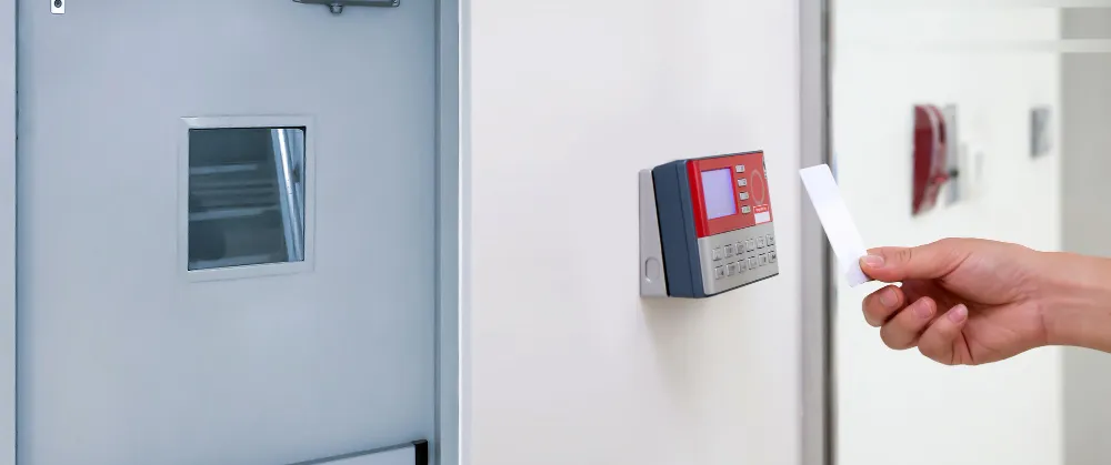 Виды мобильных идентификаторов: NFC, BLE, QR