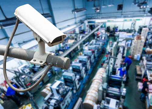 Причины установки камер видеонаблюдения на предприятиях
